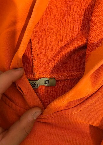 Turuncu Kapüşonlu Kadın Sweatshirt - Görsel 3