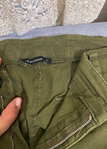 Kadın Haki Kemerli Bol Kesim Pantolon - Görsel 2