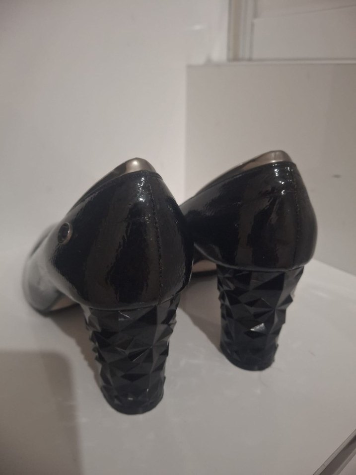 Siyah  Desenli  Topuklu Ayakkabı - Görsel 3