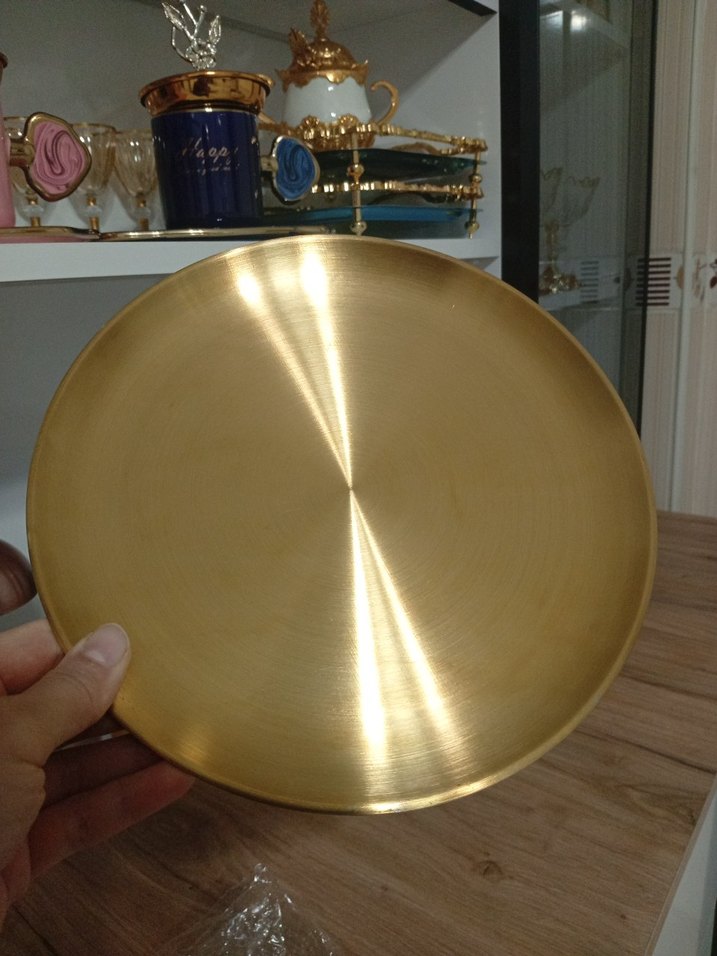 Parlak Altın Renkli Yuvarlak Tabak - Görsel 2