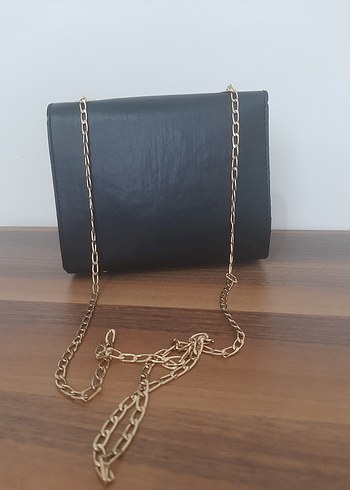 Beden Siyah Deri Tokalı Kadın Çanta