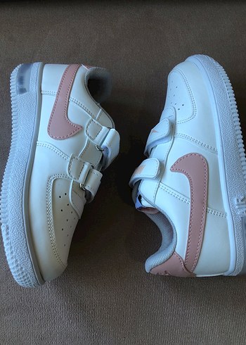 Kız Beyaz Nike Spor Ayakkabı Air Force 1 29 - Görsel 2