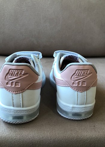 Kız Çocuk Beyaz Nike Air Force 1 Spor Ayakkabı 28 - Görsel 4