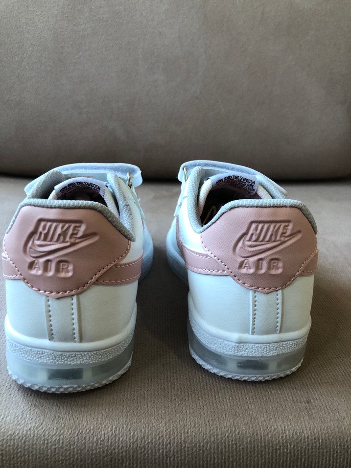 Kız Çocuk Beyaz Nike Air Force 1 Spor Ayakkabı 28 - Görsel 4