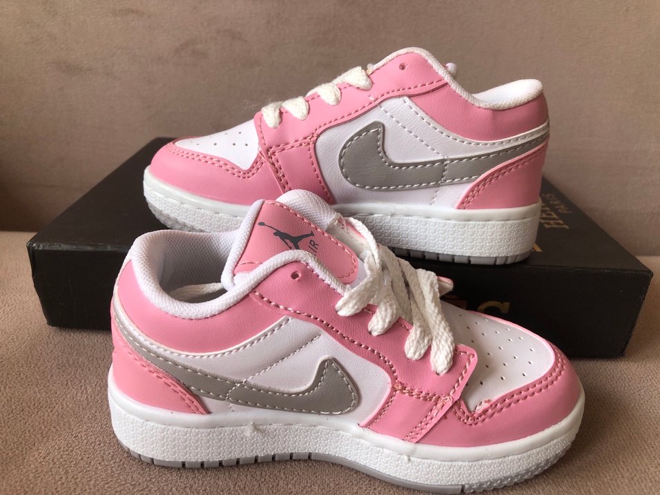 Nıke Jordan Çocuk Spor Ayakkabı 26 - Görsel 2