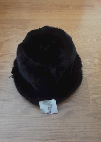 Siyah Kürklü Kadın Şapka - Görsel 2