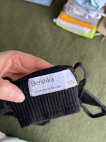 xs Beden Bershka crop