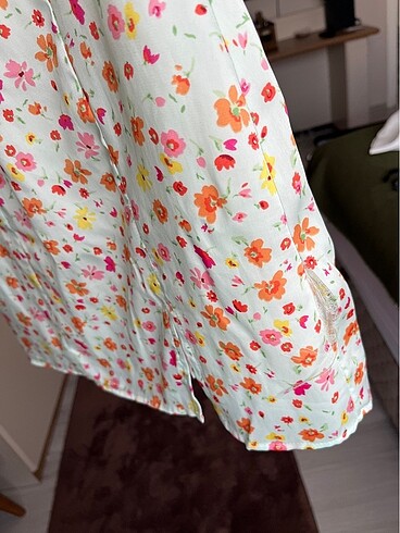 xs Beden Bershka elbise