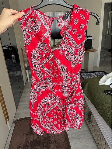 Bershka Bershka yandan bağlamalı elbise