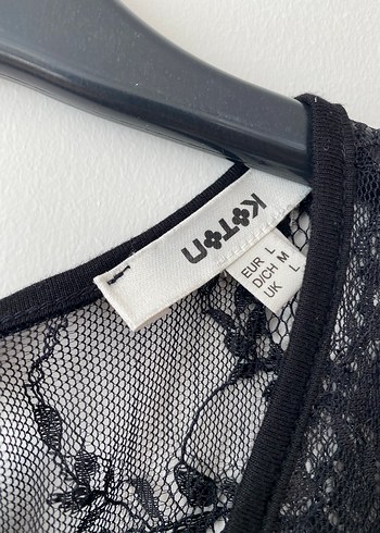 Dantel Detaylı Siyah Kolsuz Bluz - Görsel 2