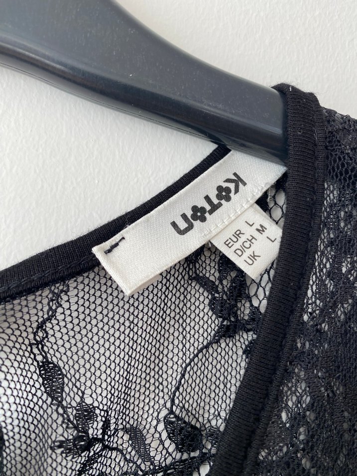 Dantel Detaylı Siyah Kolsuz Bluz - Görsel 2