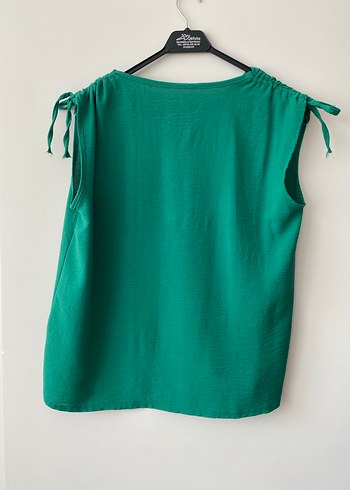 Yeşil Keten V Yaka Kolsuz Bluz - Görsel 2