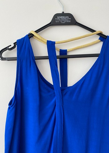 Parlak Mavi V Yakalı Kolsuz Bluz - Görsel 3