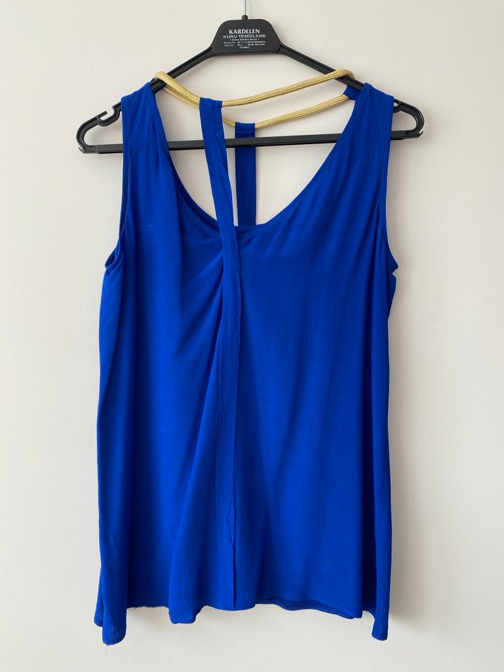 Parlak Mavi V Yakalı Kolsuz Bluz - Görsel 2