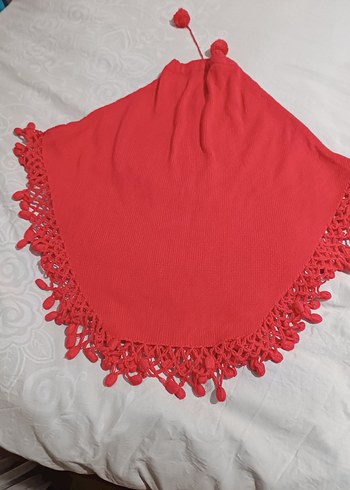 Kız Çocuk Kırmızı Düğmeli Örgü Panço - Görsel 4