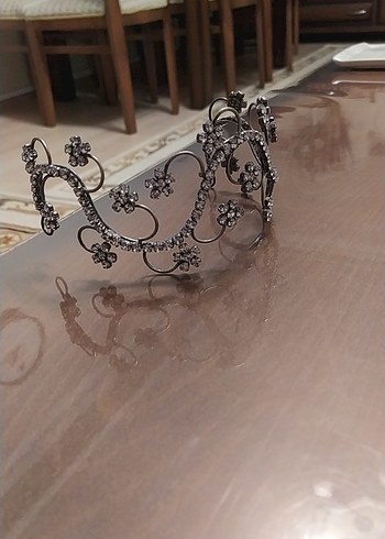 Diger Vintage Çiçek Desenli gelin tacı - Görsel 2