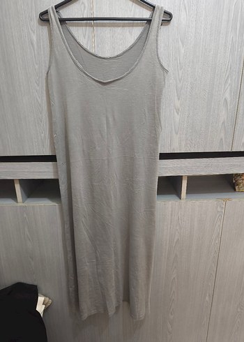 Pull and Bear Gri V Yaka Kolsuz Midi Triko Elbise