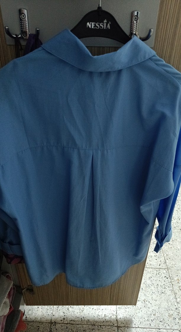 Mavi Düğmeli Kadın Midi Gömlek - Görsel 2