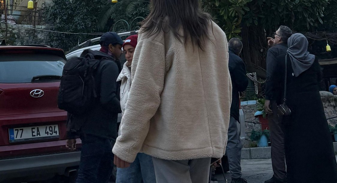 Düğmeli Beyaz Kadın Peluş Ceket - Görsel 2