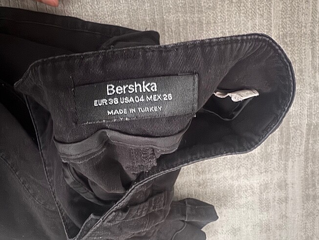 Bershka bilek boy pantolon - Görsel 3