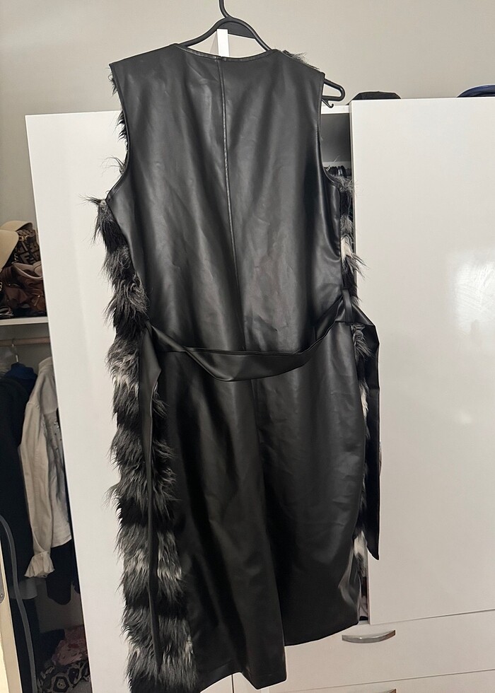 Uzun yelek kürklü kuşaklı - Görsel 3