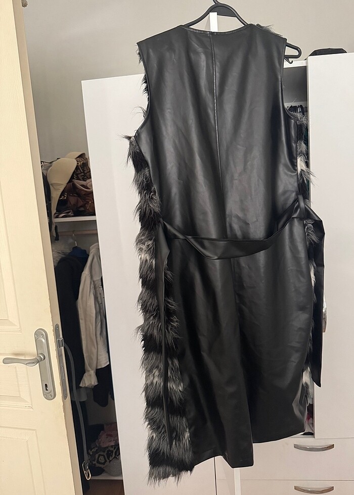 Uzun yelek kürklü kuşaklı - Görsel 4