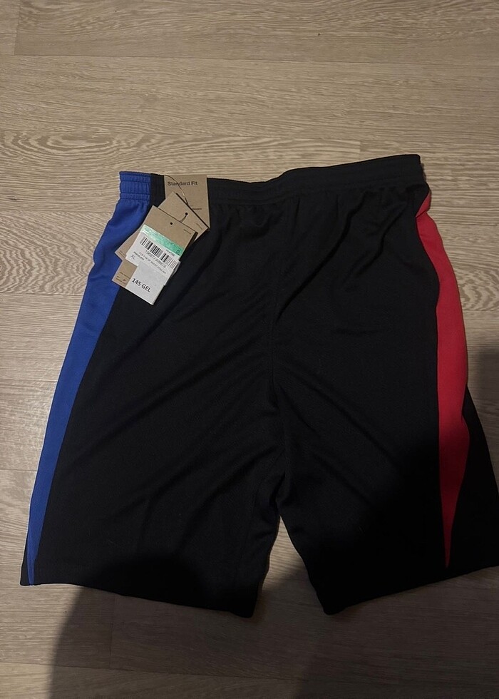 Fc Barcelona 2025 sezon şortu orijinal XL - Görsel 3