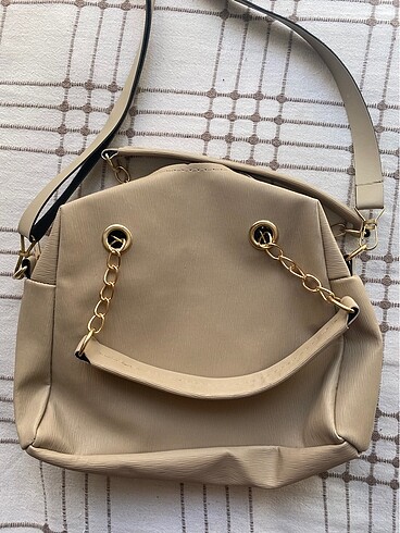 Askılı ve elde tutmalı çanta - Görsel 5