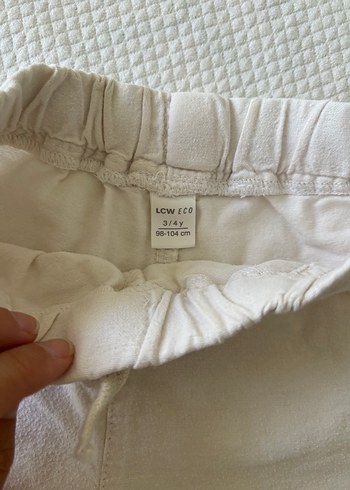 Erkek çocuk Beyaz Keten Rahat Kesim Şort - Görsel 2