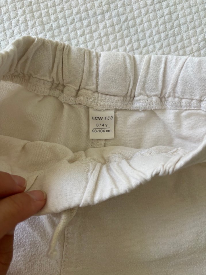 Erkek çocuk Beyaz Keten Rahat Kesim Şort - Görsel 2