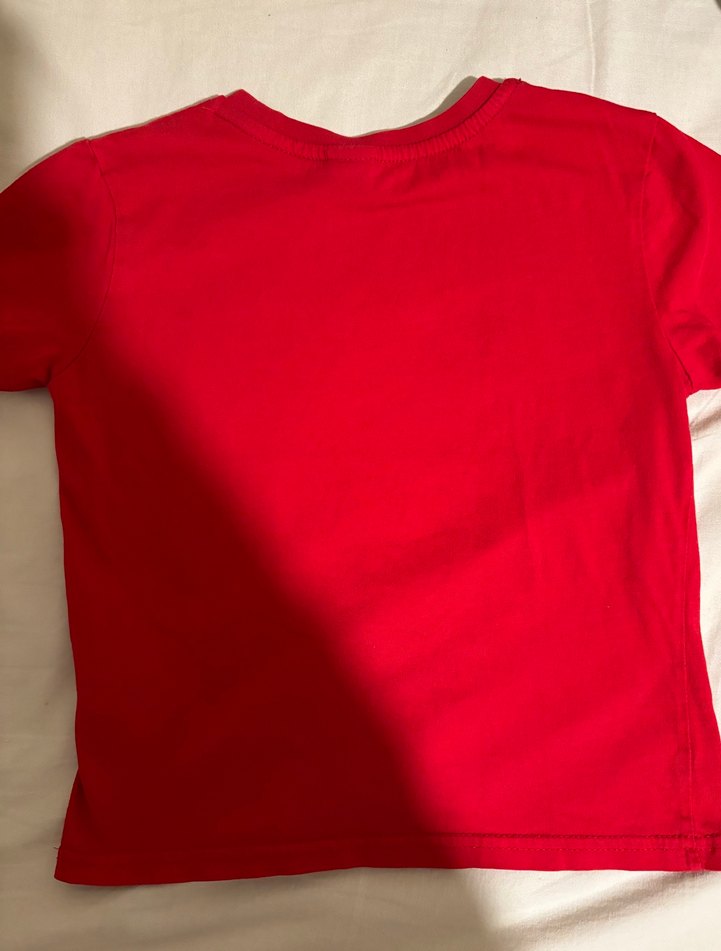 Erkek Çocuk Kırmızı Baskılı Kısa Kollu Tişört - Görsel 4