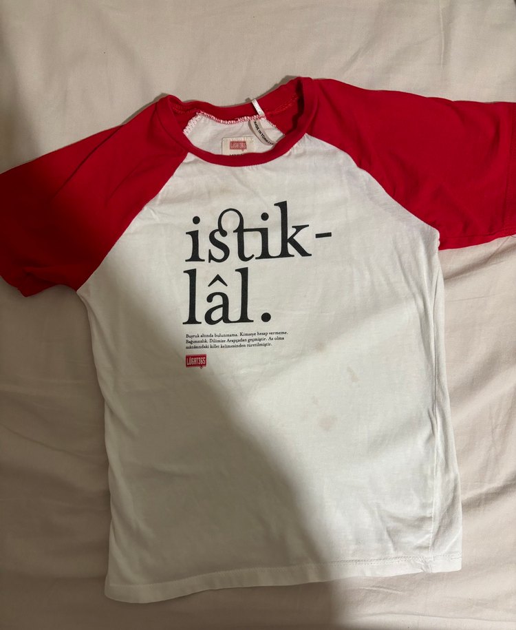 Erkek Çocuk Kırmızı Baskılı Kısa Kollu Tişört - Görsel 5