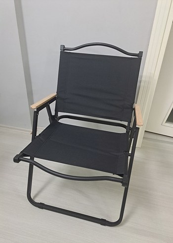 Ahşap Kollu Katlanır Sandalye