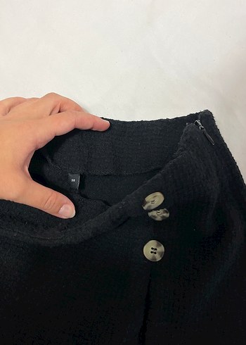 38 Beden Düğmeli Siyah Mini Şort Etek