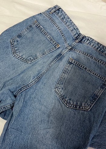 Trendyol & Milla Yırtık Detaylı Mavi Kadın Denim Pantolon