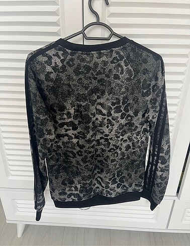 Adidas ADİDAS Sweatshirt
