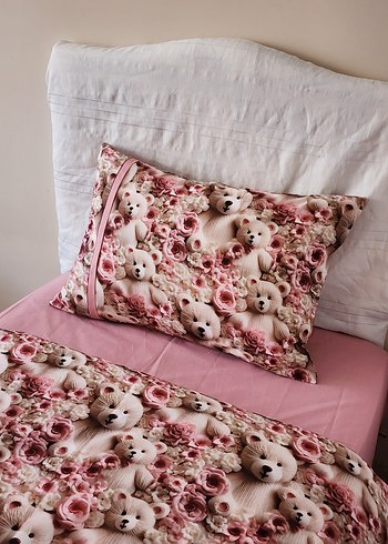 Çiçekli ve Ayıcık Desenli Çocuk Nevresim Seti - Görsel 2