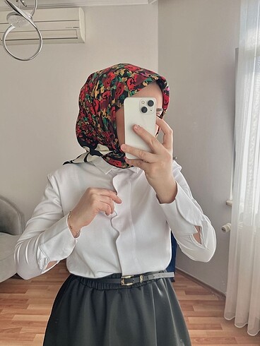 Beyaz gömlek