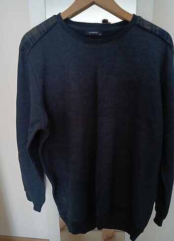 Omuzlarında ve dirseklerinde yama detaylı sweatshirt