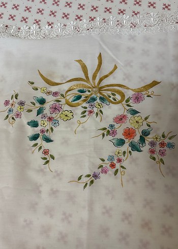 İşlemeli Beyaz Masa Örtüsü - Görsel 4