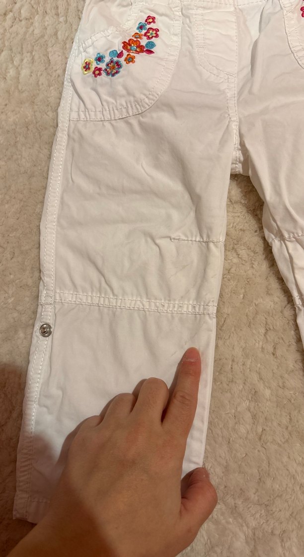 Nakışlı Beyaz Bol Kesim Kız Pantolonu - Görsel 3