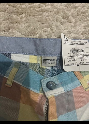 Erkek Çocuk Renkli Kareli Kemerli Şort - Görsel 2