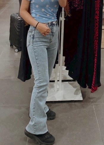 Gri İspanyol Paça Denim Fit Kadın Jean - Görsel 4