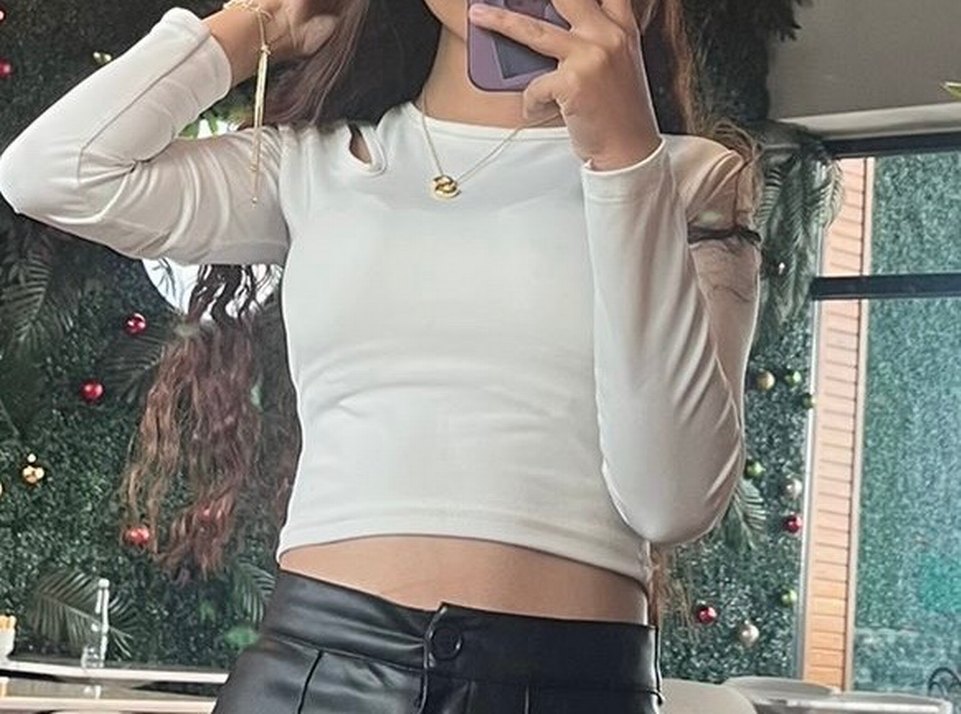 Beyaz Uzun Kollu Mini Bluz - Görsel 3