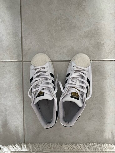 Adidas superstar