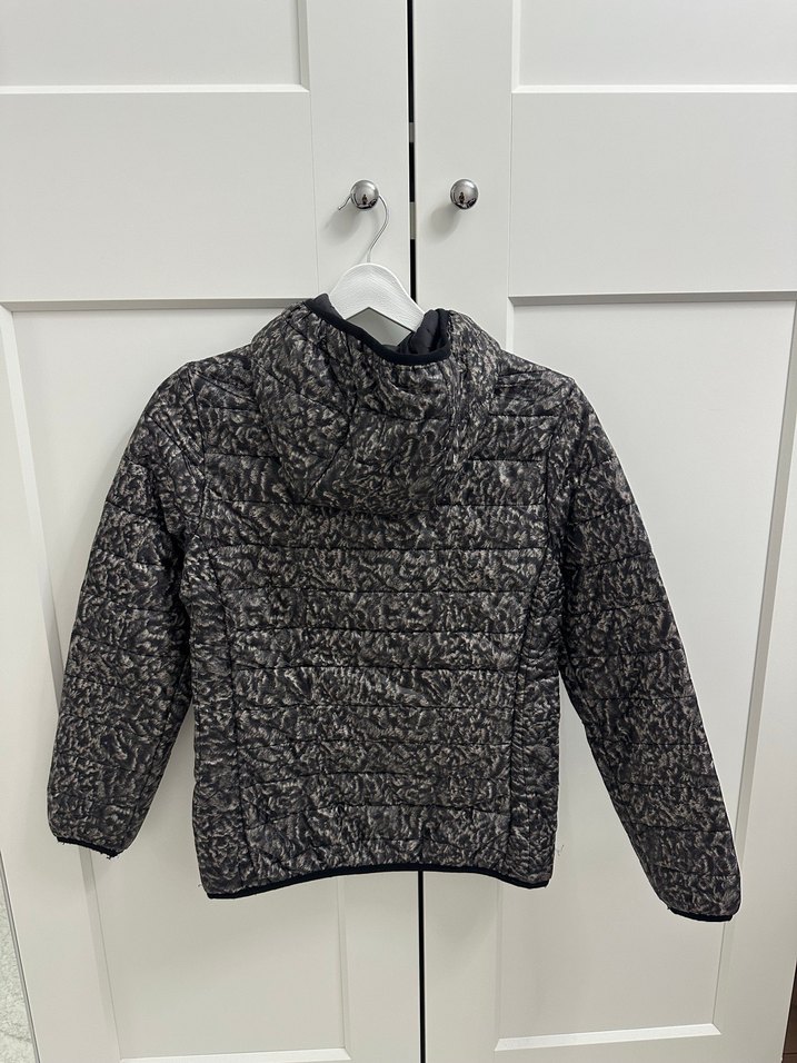 Leopar desenli yağmurluk - Görsel 2