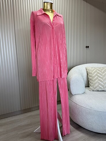 PEMBE PİLELİ TAKIM