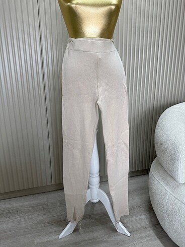 Mango Fermuar Detaylı Triko Pantolon