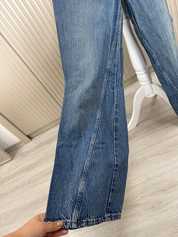 Koton Paça Detaylı Jean