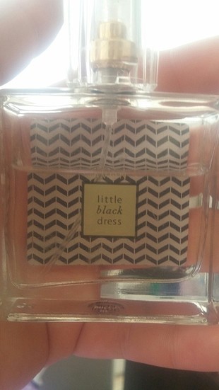avon little black dress parfüm
